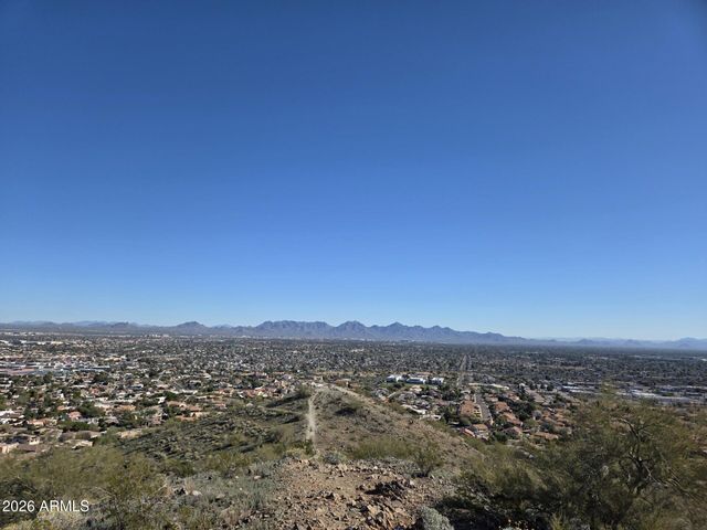 2723 E ACOMA Drive, Phoenix, AZ 85032