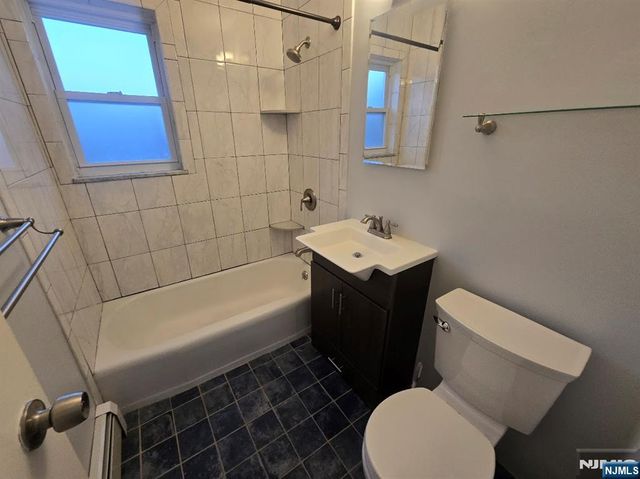 46 Regency Park, Ramsey, NJ 07446