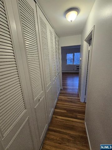 46 Regency Park, Ramsey, NJ 07446