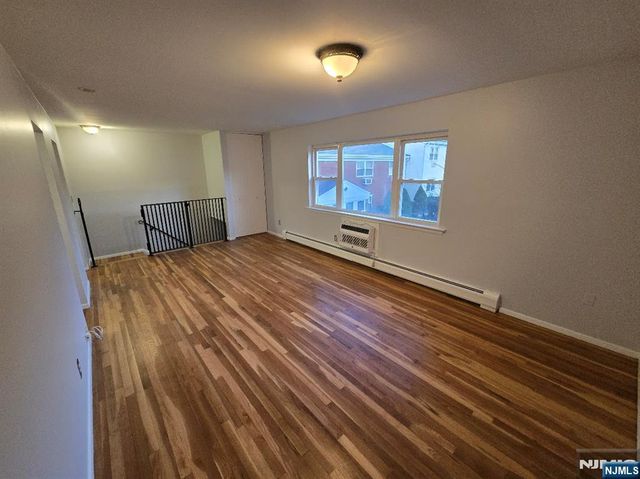 46 Regency Park, Ramsey, NJ 07446