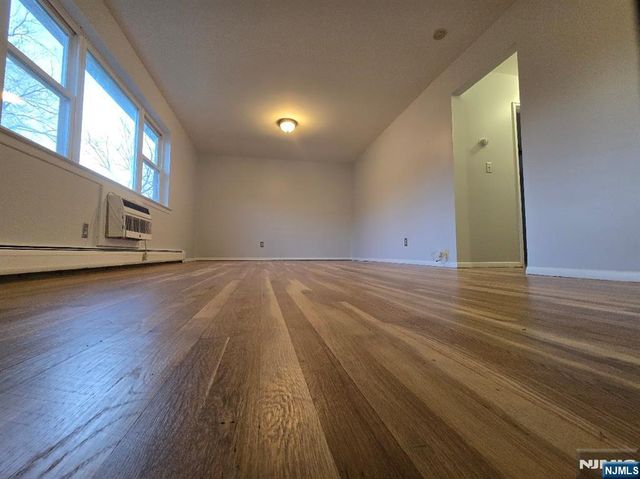 46 Regency Park, Ramsey, NJ 07446