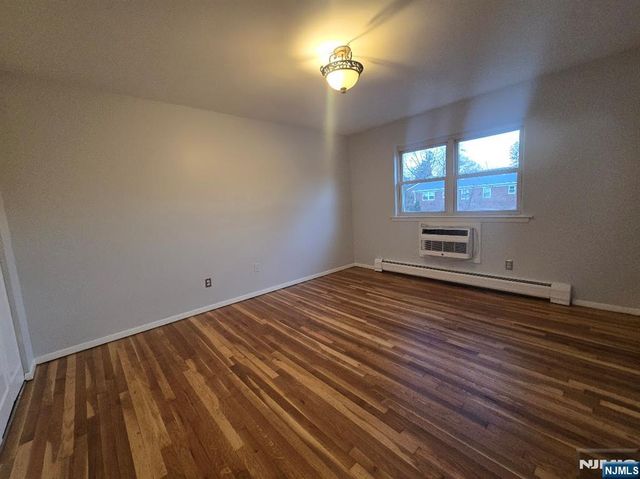 46 Regency Park, Ramsey, NJ 07446