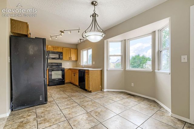 6620 Oakwood Boulevard, Colorado Springs, CO 80923