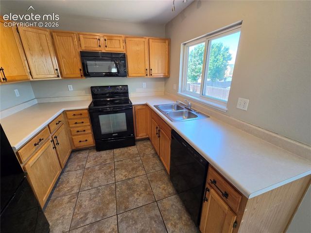 6620 Oakwood Boulevard, Colorado Springs, CO 80923