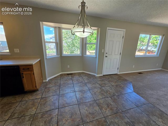 6620 Oakwood Boulevard, Colorado Springs, CO 80923