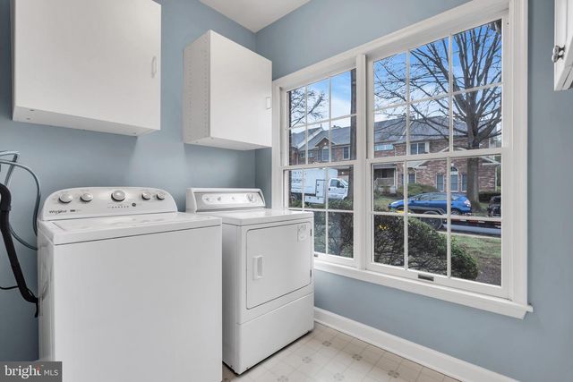 21 WILKINSON WAY, Princeton, NJ 08540