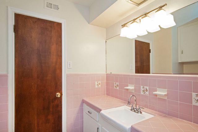 3222 Latham Drive, Dallas, TX 75229