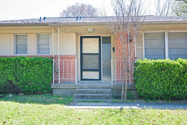 3222 Latham Drive, Dallas, TX 75229