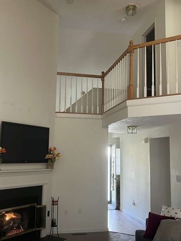 14 Millers Way D, Sutton, MA 01590
