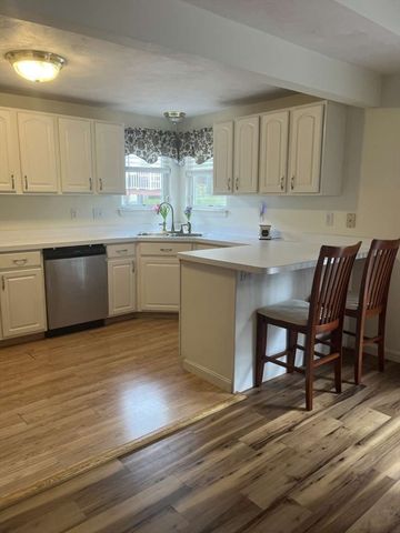 14 Millers Way D, Sutton, MA 01590