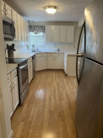 14 Millers Way D, Sutton, MA 01590