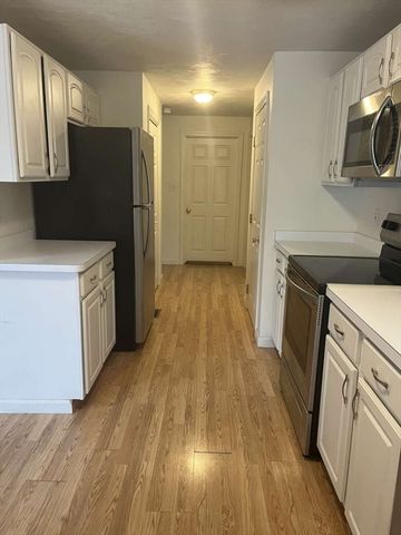 14 Millers Way D, Sutton, MA 01590
