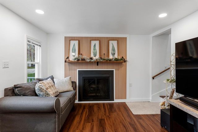 1006 13th AVENUE, Grafton, WI 53024
