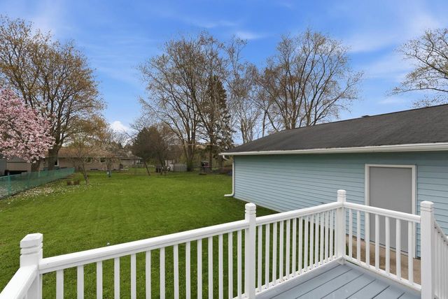 1006 13th AVENUE, Grafton, WI 53024