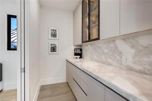 1150 8th TER N, Naples, FL 34102