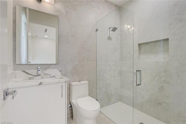 1150 8th TER N, Naples, FL 34102