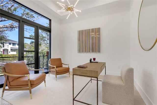 1150 8th TER N, Naples, FL 34102