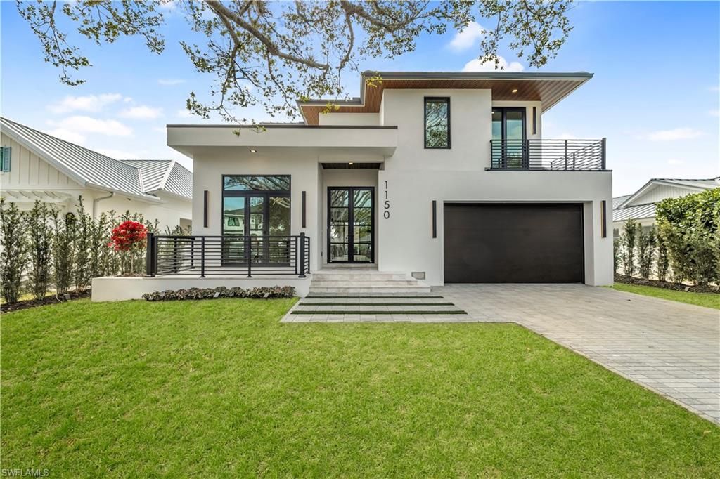 1150 8th TER N, Naples, FL 34102