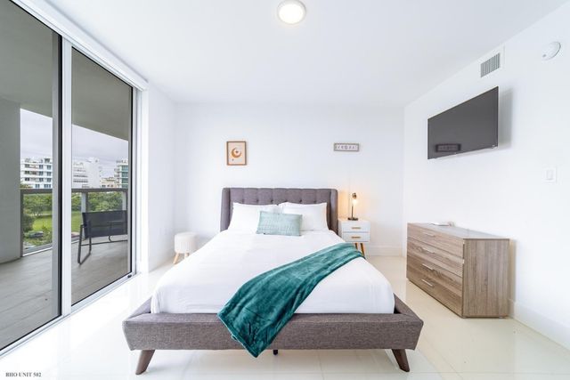 1100 100th Street 802, Bay Harbor Islands, FL 33154