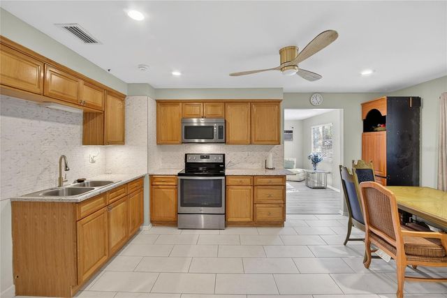 3519 COLLEEN DRIVE, Lakeland, FL 33810