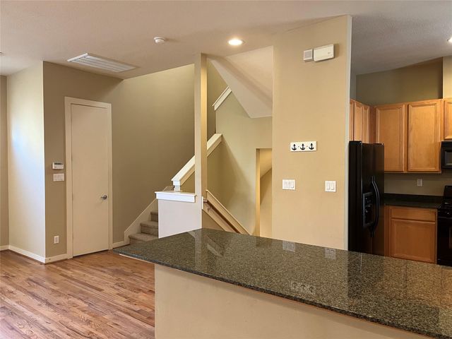 4338 Center Street, Houston, TX 77007