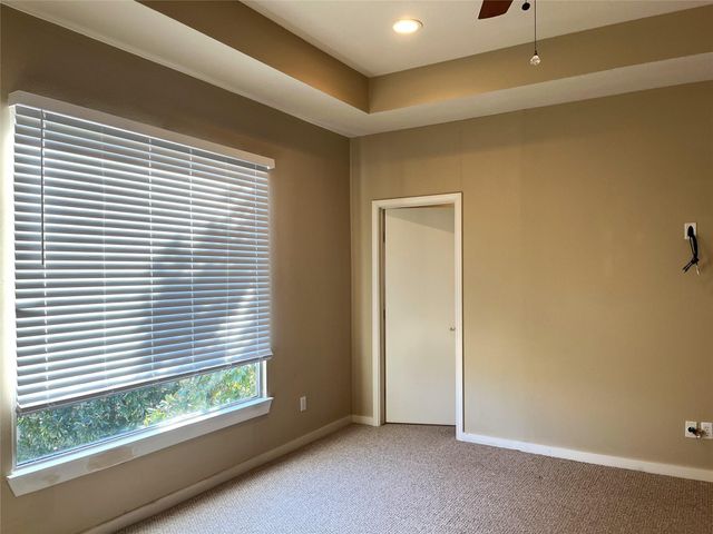 4338 Center Street, Houston, TX 77007