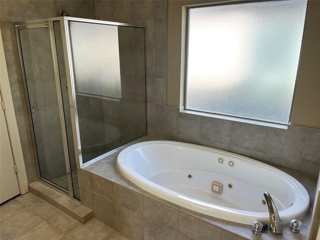 4338 Center Street, Houston, TX 77007