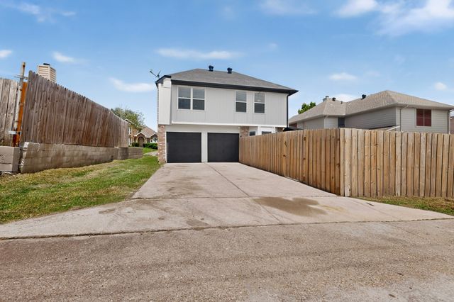 12820 Hilltop Drive, Balch Springs, TX 75180