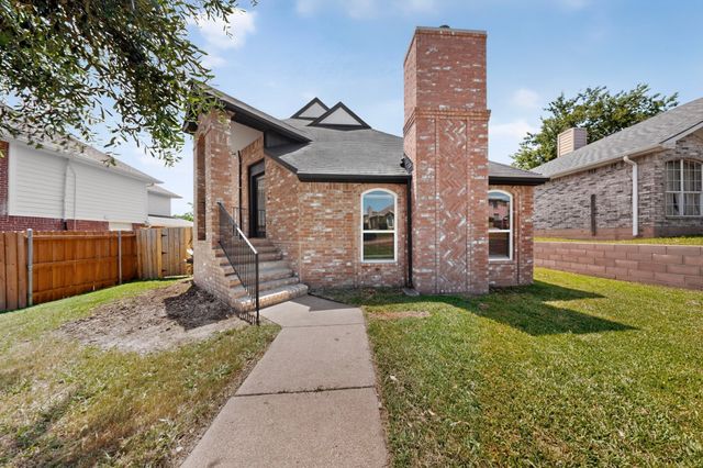 12820 Hilltop Drive, Balch Springs, TX 75180