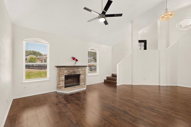 12820 Hilltop Drive, Balch Springs, TX 75180