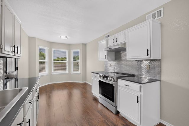 12820 Hilltop Drive, Balch Springs, TX 75180