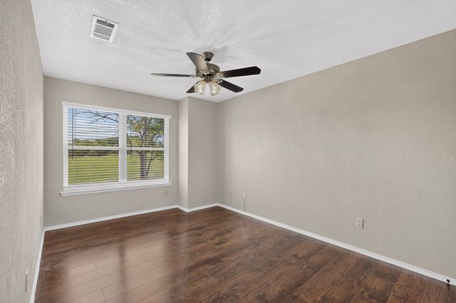 12820 Hilltop Drive, Balch Springs, TX 75180