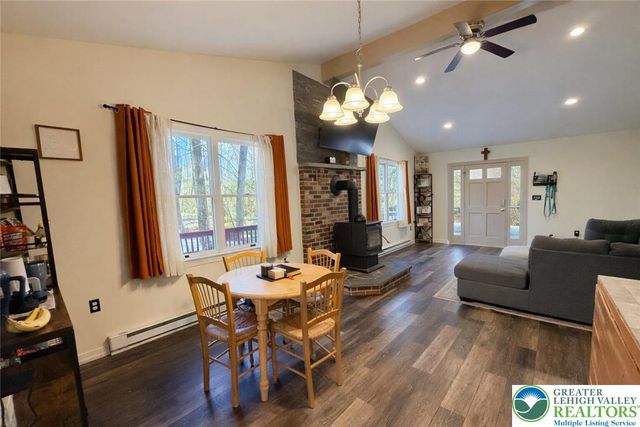 248 Lower Valley Drive, Polk Twp, PA 18058