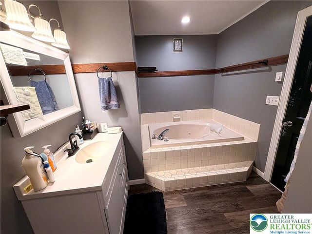 248 Lower Valley Drive, Polk Twp, PA 18058