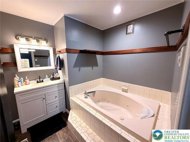 248 Lower Valley Drive, Polk Twp, PA 18058