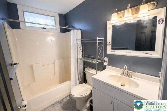 248 Lower Valley Drive, Polk Twp, PA 18058