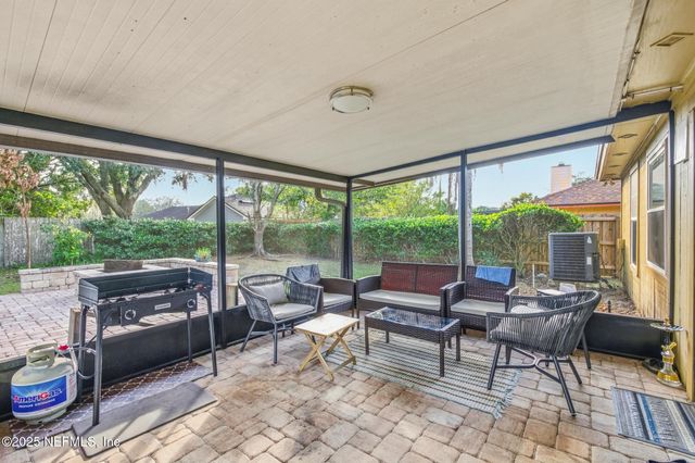 12318 HUNTERS HAVEN Lane, Jacksonville, FL 32224