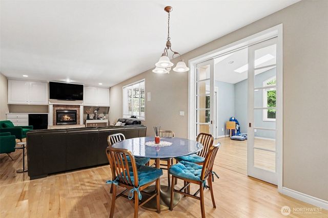 16420 SE 24th Street, Bellevue, WA 98008