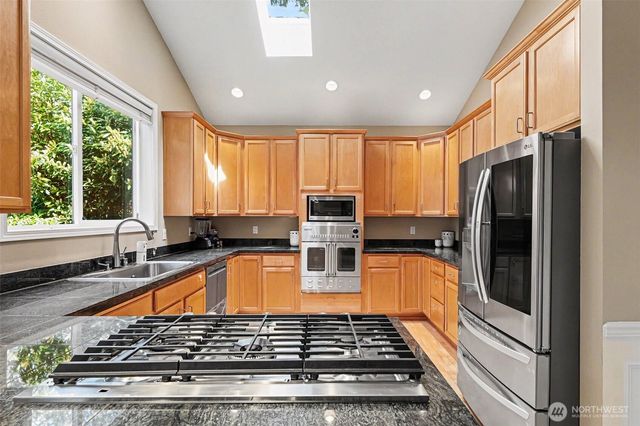 16420 SE 24th Street, Bellevue, WA 98008