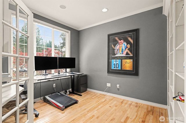 16420 SE 24th Street, Bellevue, WA 98008