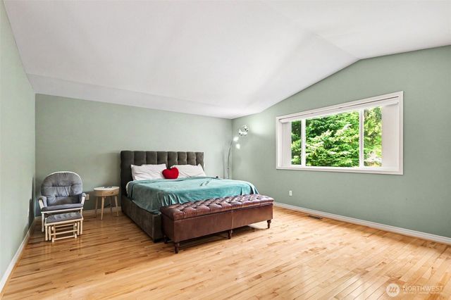 16420 SE 24th Street, Bellevue, WA 98008