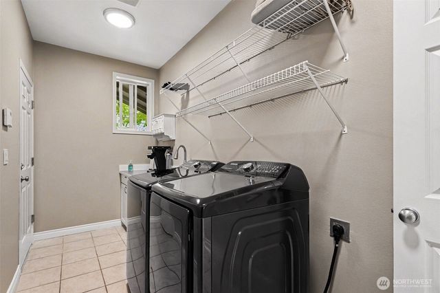 16420 SE 24th Street, Bellevue, WA 98008