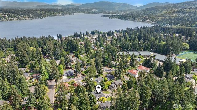 16420 SE 24th Street, Bellevue, WA 98008