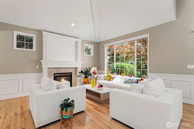 16420 SE 24th Street, Bellevue, WA 98008
