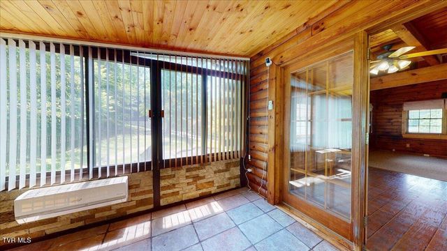 209 Brystone Drive, Gray, TN 37615