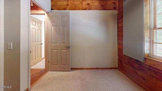 209 Brystone Drive, Gray, TN 37615