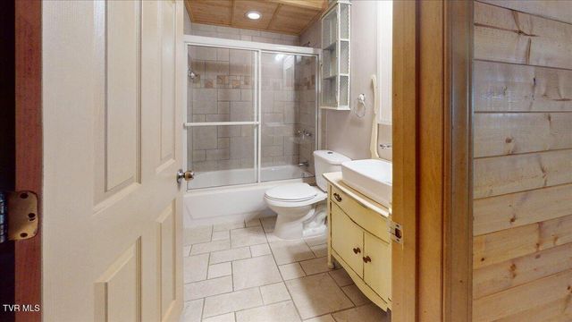 209 Brystone Drive, Gray, TN 37615