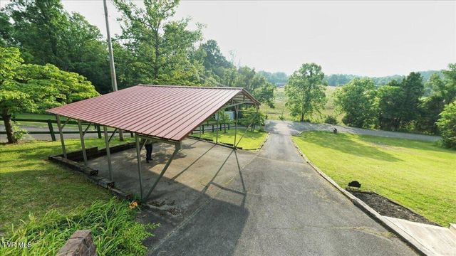 209 Brystone Drive, Gray, TN 37615