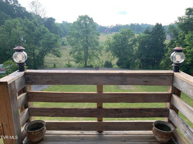 209 Brystone Drive, Gray, TN 37615