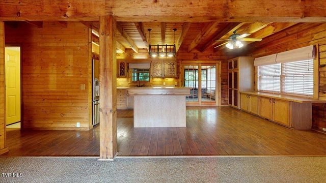 209 Brystone Drive, Gray, TN 37615